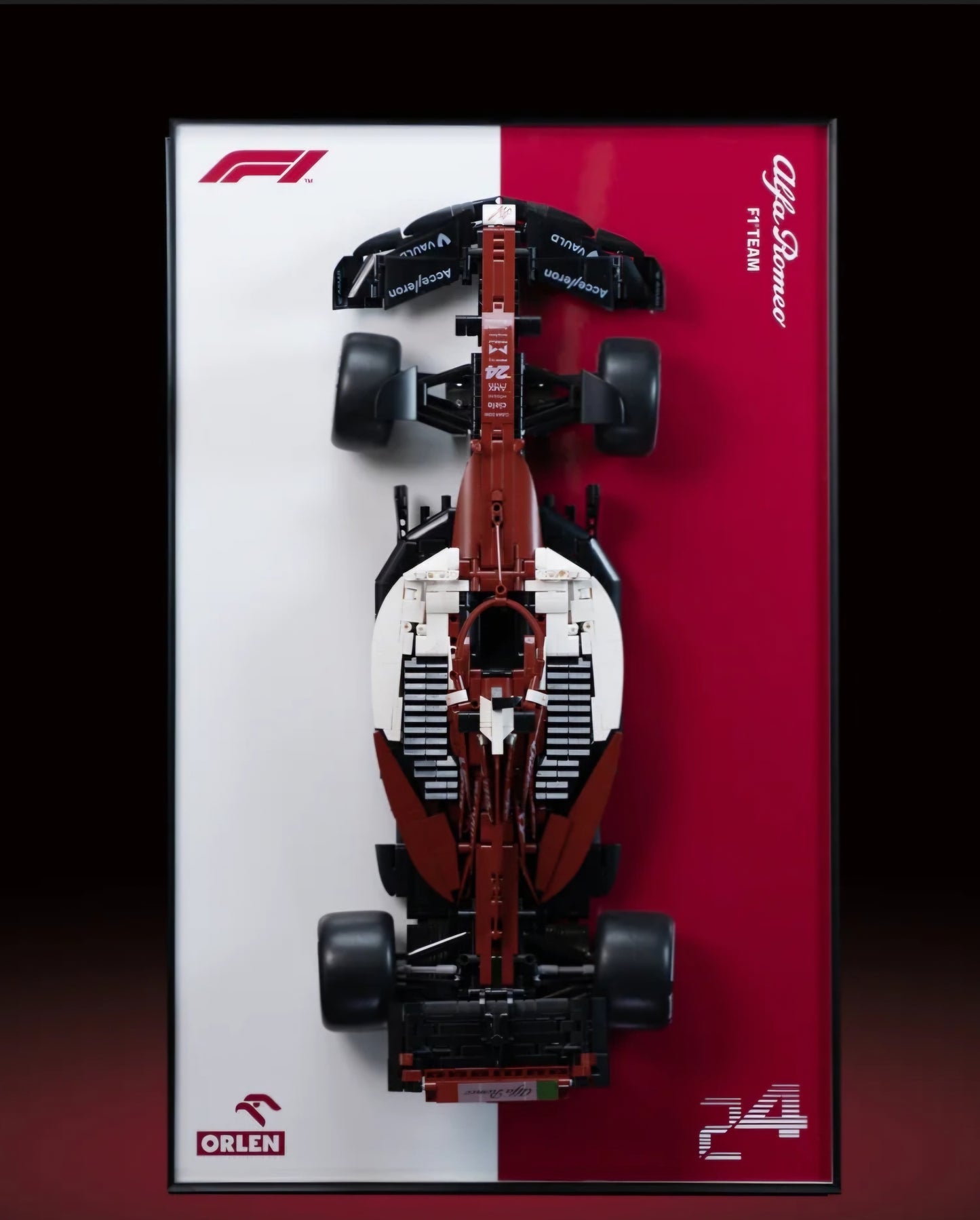 Aluminium Alloy 50x80cm Frame & Alfa Romeo F1 1:8 scale (car fully assembled)